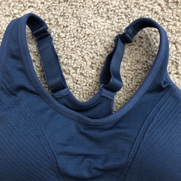 New Balance Navy Sports Bra - Picture 4 of 9